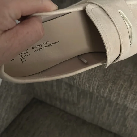 Time and Tru Cream the lug loafer - Picture 4 of 5